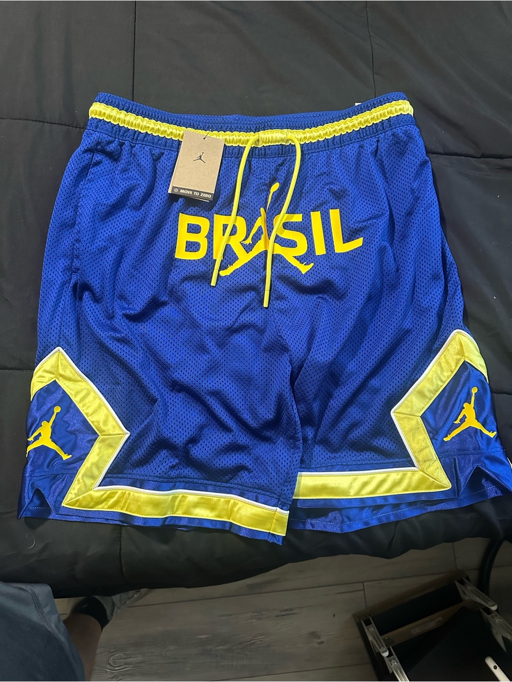 Jordan Men’s Brazil 9in Mesh Diamond Shorts